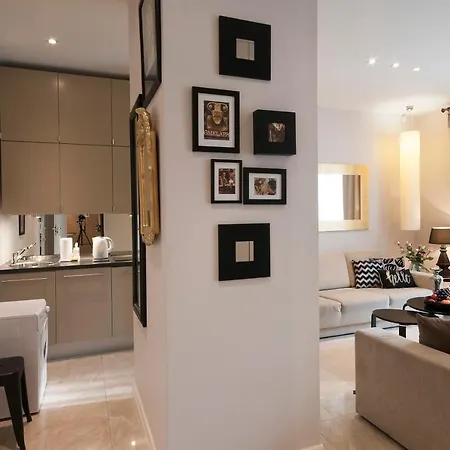 IRS ROYAL APARTMENTS Apartamenty IRS Willa Krystyna-3